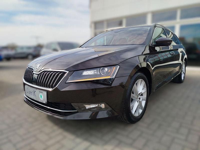 Gebraucht Skoda Superb Style 150 PS (110 kW) 2017 Magnetic brown metallic (metallic) Kombi