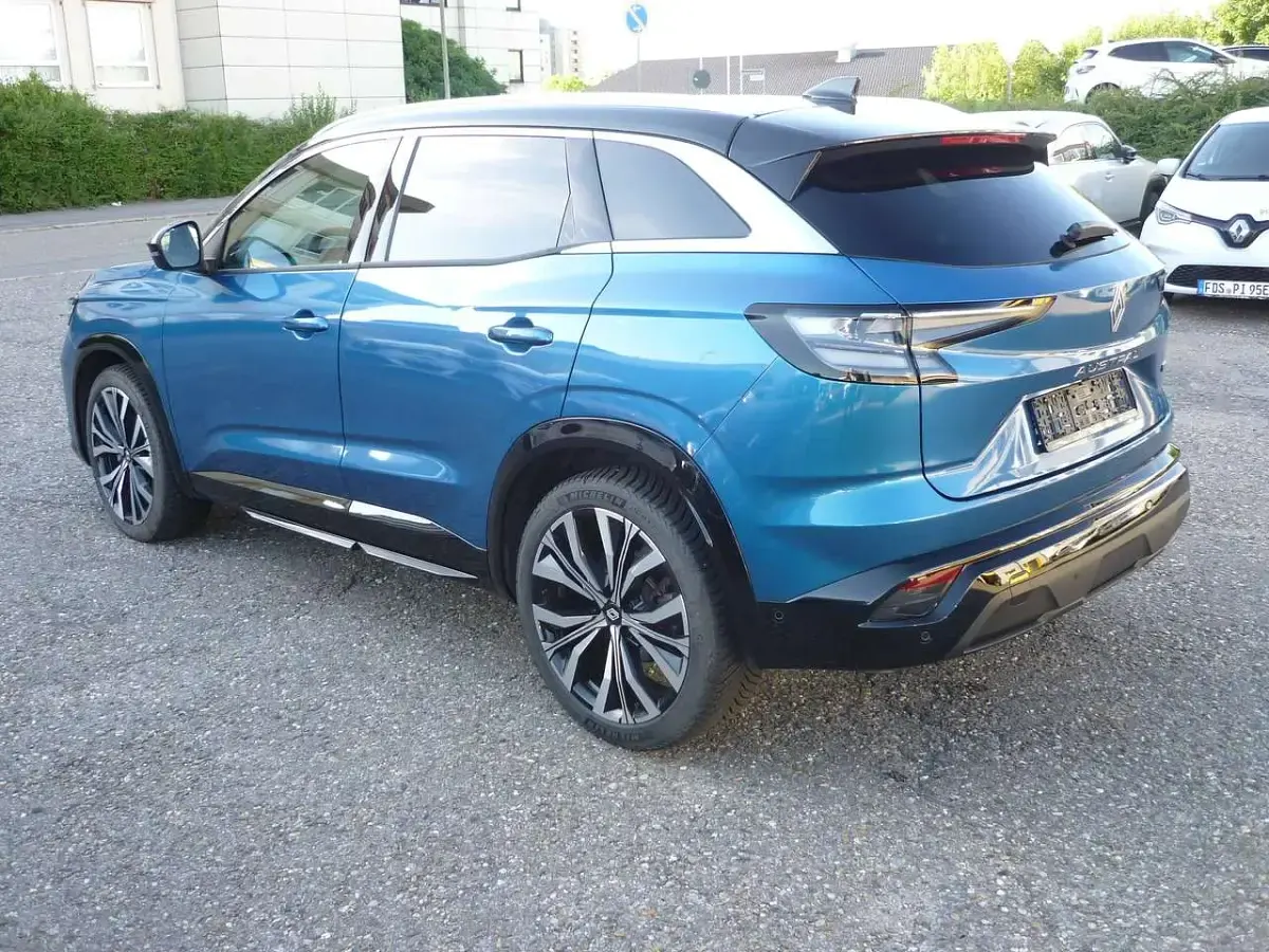 Gebraucht Renault Austral Techno 200 PS (147 kW) 2025 Südseeblaumetallic/schwarz SUV