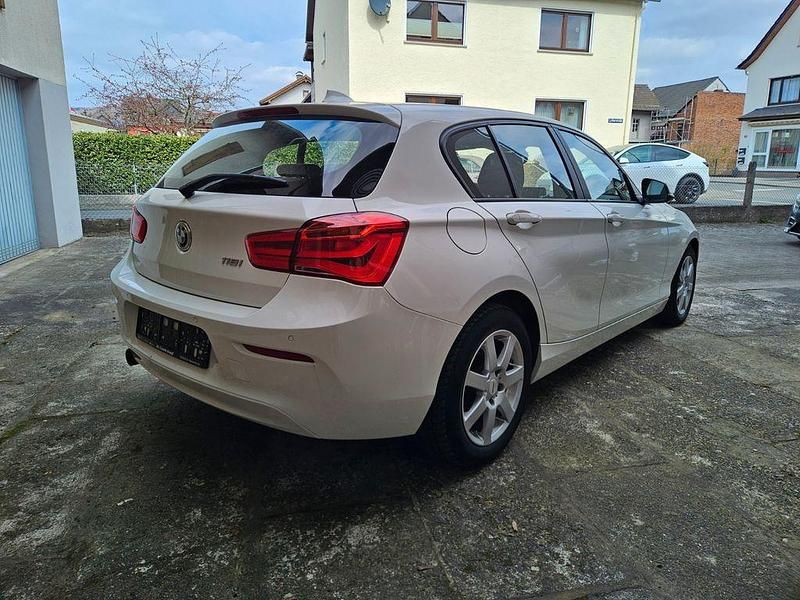 Gebraucht BMW 118 Performance 136 PS (100 kW) 2017 Weiß Kleinwagen
