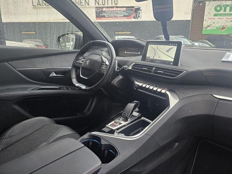 Gebraucht Peugeot 5008 Allure 179 PS (131 kW) 2020 Grau SUV