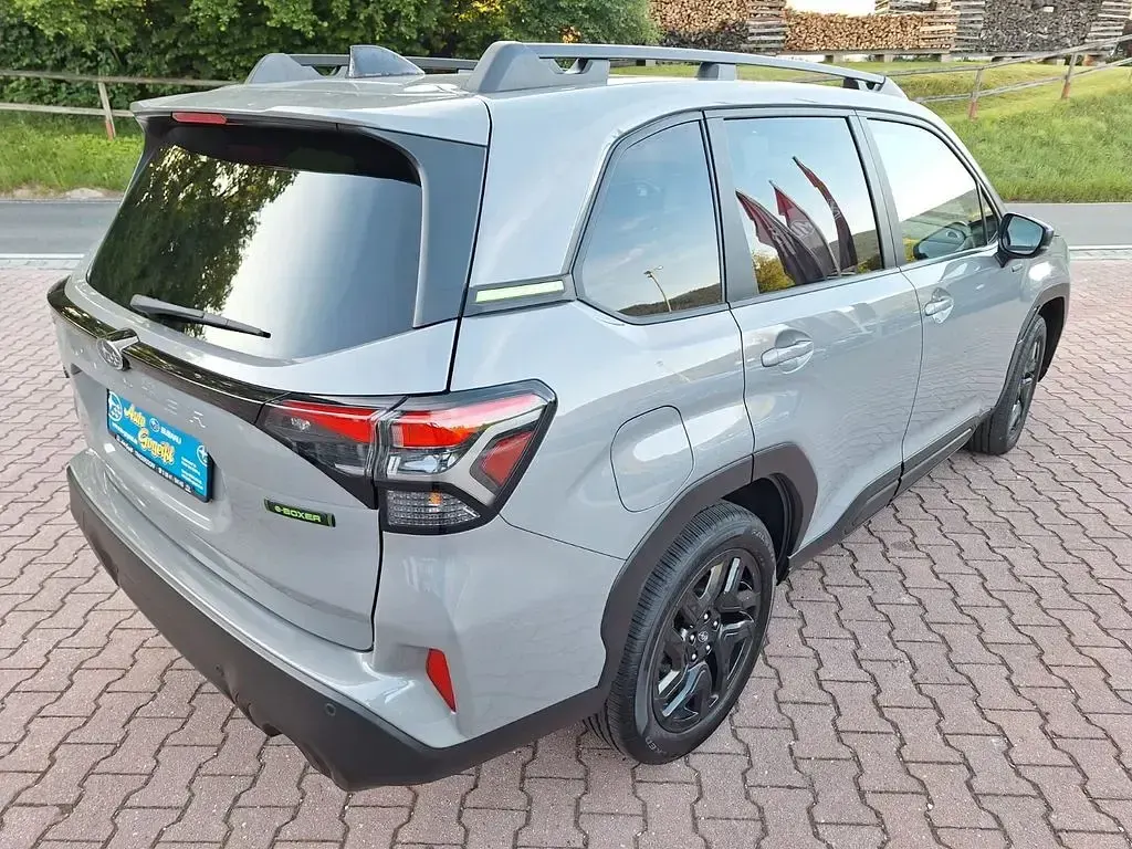Gebraucht Subaru Forester Exclusive+ 136 PS (100 kW) 2026 River rock pearl yfa SUV
