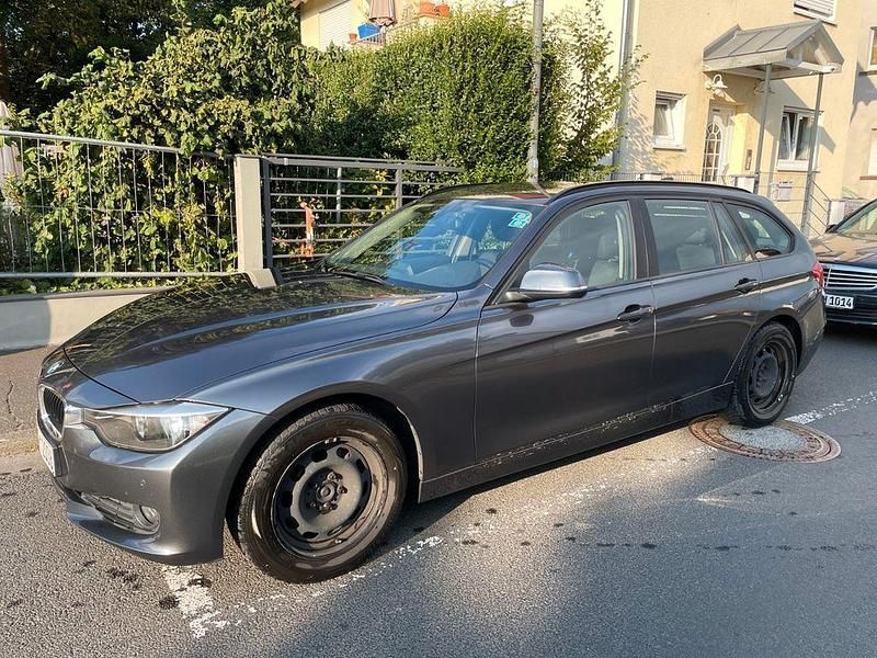 Grau Gebraucht 2014 BMW 316 Kombi | 9.990 € (Fairer Preis) - Bild 1/4