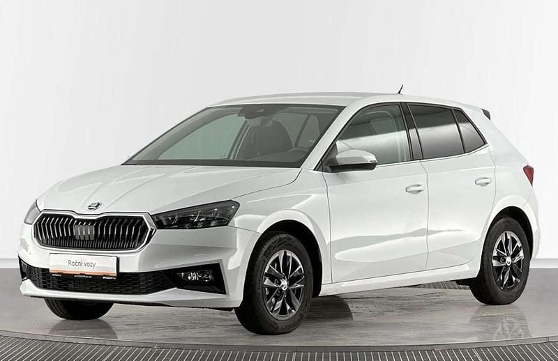 Moonweiss metallic Gebraucht 2024 Skoda Fabia Monte Carlo Kleinwagen | 18.790 € (Guter Preis) - Bild 1/4