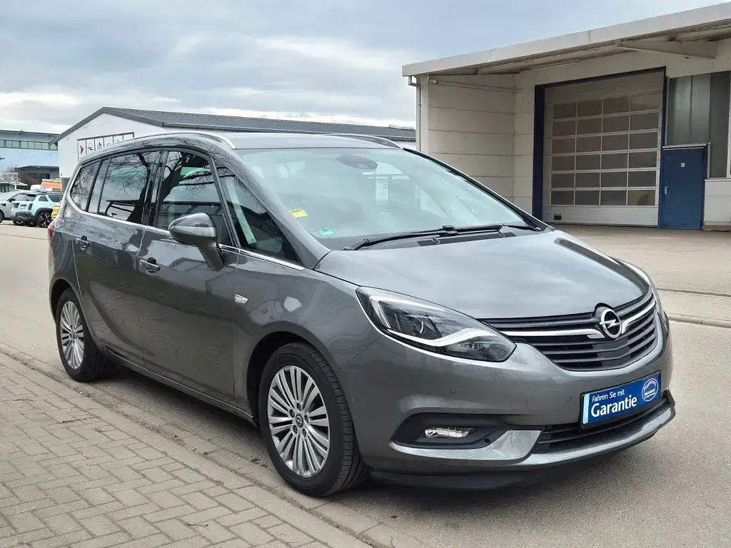 Gebraucht Opel Zafira Innovation 170 PS (125 kW) 2017 Van / Kleinbus