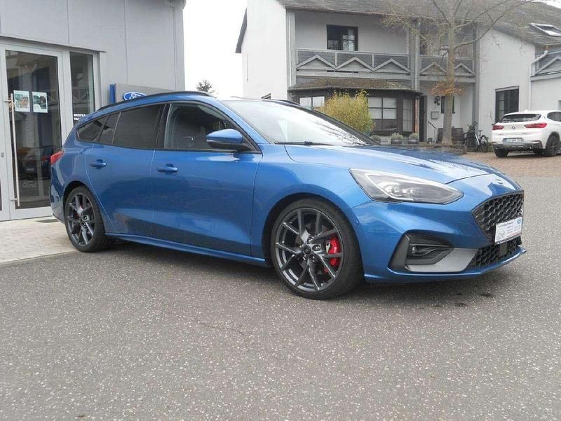 Gebraucht Ford Focus ST 280 PS (205 kW) 2020 Performanceblau metallic Kombi