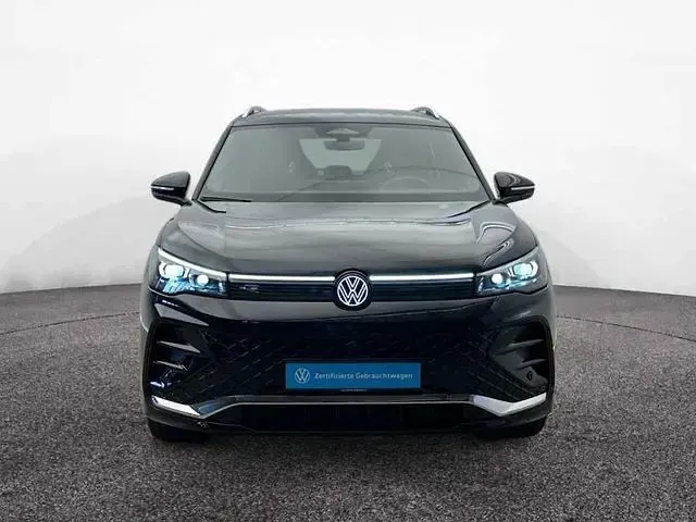 Neu VW Tiguan R-line 150 PS (110 kW) 2026 Schwarz SUV