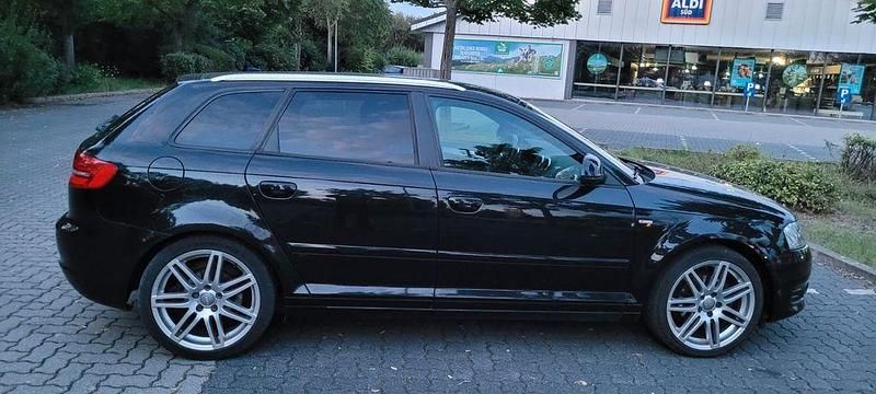 Schwarz Gebraucht 2009 Audi A3 Sportback S-Line Limousine | 4.750 € (Guter Preis) - Bild 1/4