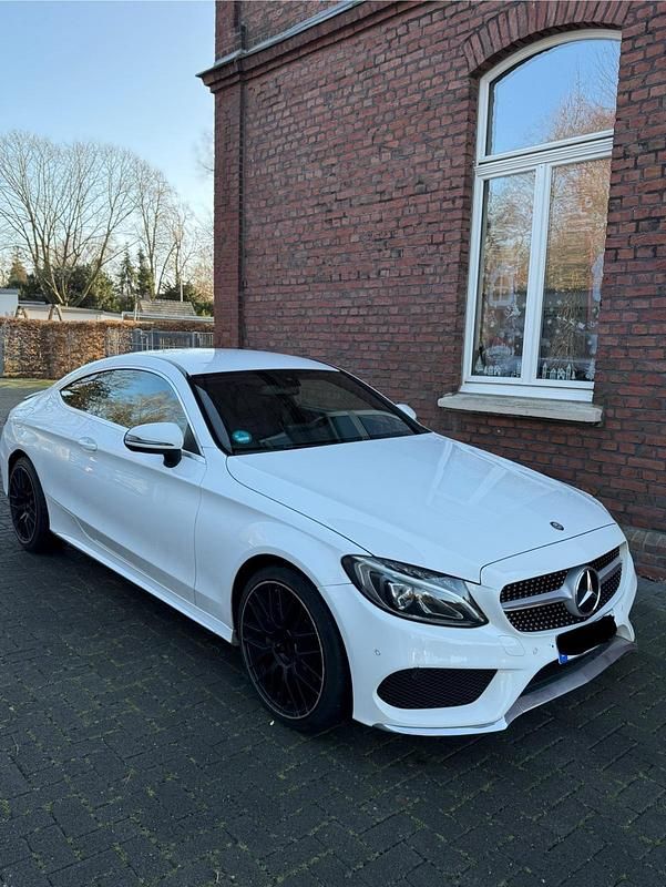 Gebraucht Mercedes 180 Edition 1 160 PS (117 kW) 2017 Weiß Limousine