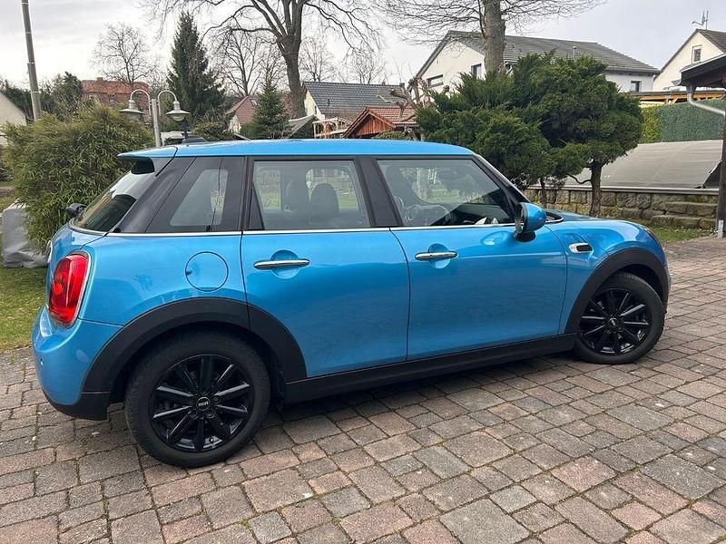 Gebraucht Mini Cooper 136 PS (100 kW) 2015 Blau Kleinwagen