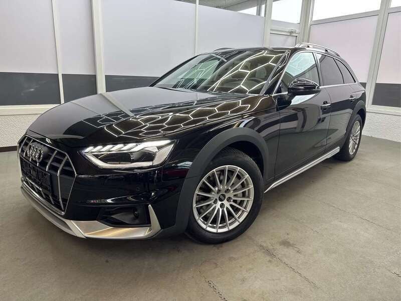 Schwarz metallic Gebraucht 2021 Audi A4 Allroad Kombi | 34.990 € (Guter Preis) - Bild 1/4