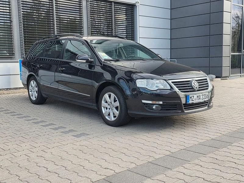 Gebraucht VW Passat Highline 160 PS (117 kW) 2009 Schwarz Kombi
