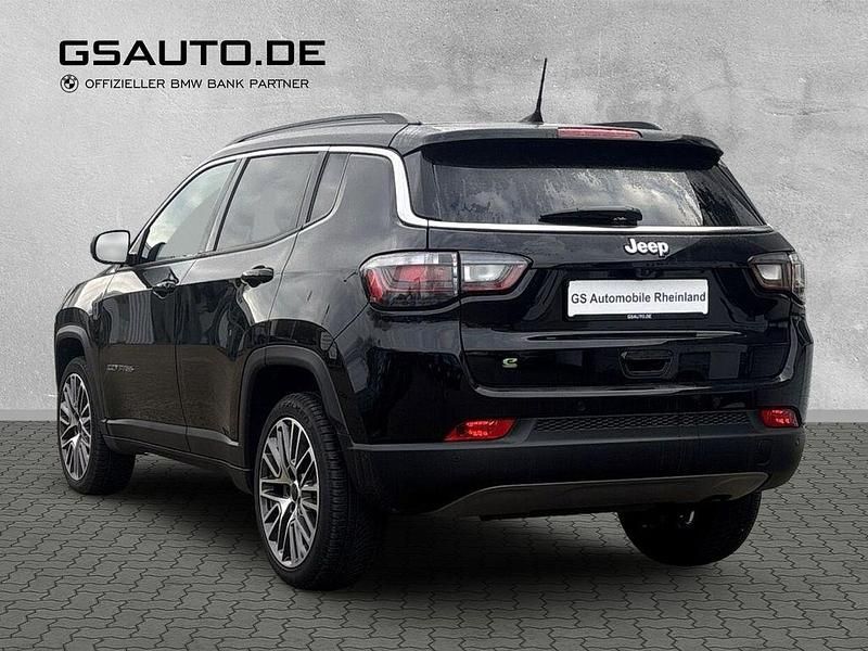 Gebraucht Jeep Compass Limited 131 PS (96 kW) 2024 Black clear coat (schwarz) SUV