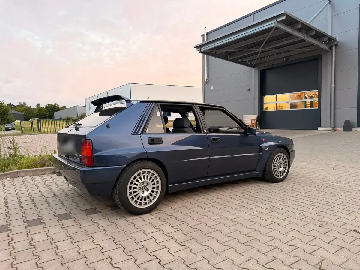 Gebraucht Lancia Delta 205 PS (150 kW) 1993 Blau Kleinwagen