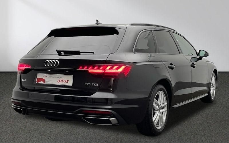 Używany Audi A4 Advanced 163 KM (119 kW) 2024 Czarny Kombi