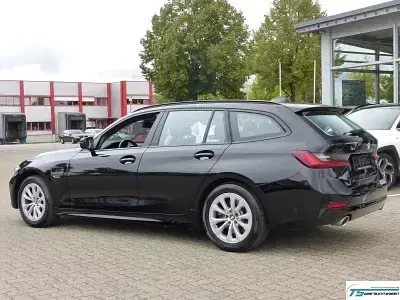 Gebraucht BMW 320e Advantage 204 PS (150 kW) 2021 Schwarz Limousine