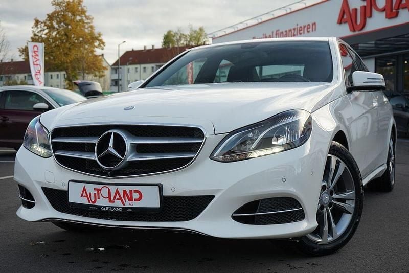 Gebraucht Mercedes E200 Avantgarde 184 PS (135 kW) 2016 Weiß Limousine