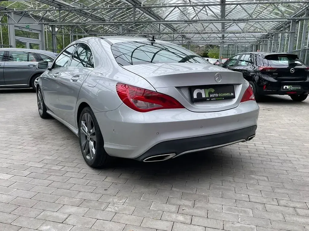 Gebraucht Mercedes CLA200 Urban 156 PS (114 kW) 2018 Silber Limousine