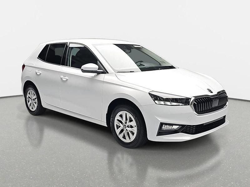 Neu Skoda Fabia Selection 116 PS (85 kW) 2025 Weiß Limousine