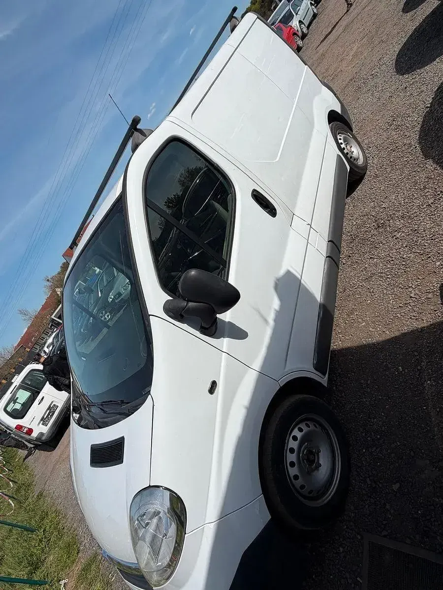 Używany Opel Vivaro 114 KM (83 kW) 2007 Biały Minivan