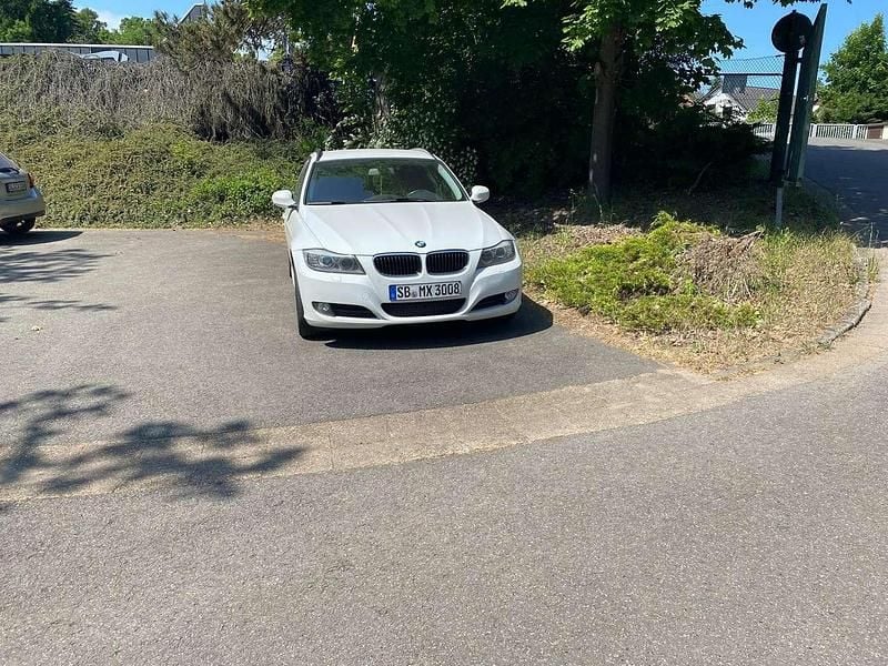 Gebraucht BMW 320 Exclusive 163 PS (119 kW) 2011 Kombi