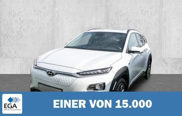 Weiß metallic Gebraucht 2021 Hyundai Kona Style SUV | 24.580 € (Etwas zu teuer) - Bild 1/4