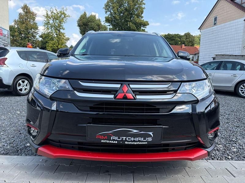 Second-hand Mitsubishi Outlander Plus 150 CP (110 kW) 2017 Negru SUV