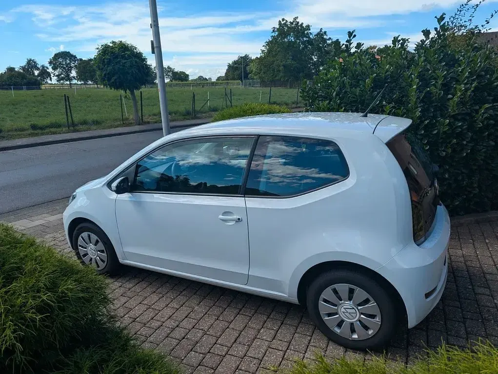 Gebraucht VW up! Active 65 PS (47 kW) 2022 Weiß Kleinwagen
