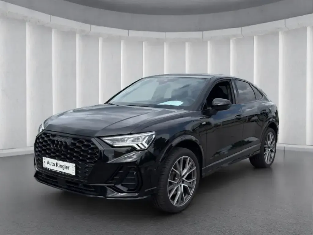 Gebraucht Audi Q3 Sportback Advanced 150 PS (110 kW) 2022 Mythosschwarz (metallic) SUV