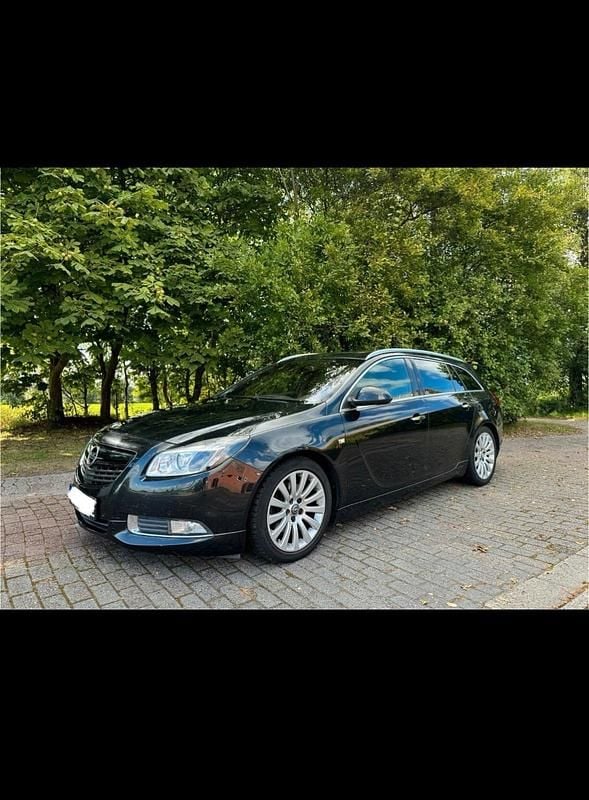 Gebraucht Opel Insignia 160 PS (117 kW) 2012 Schwarz Kombi