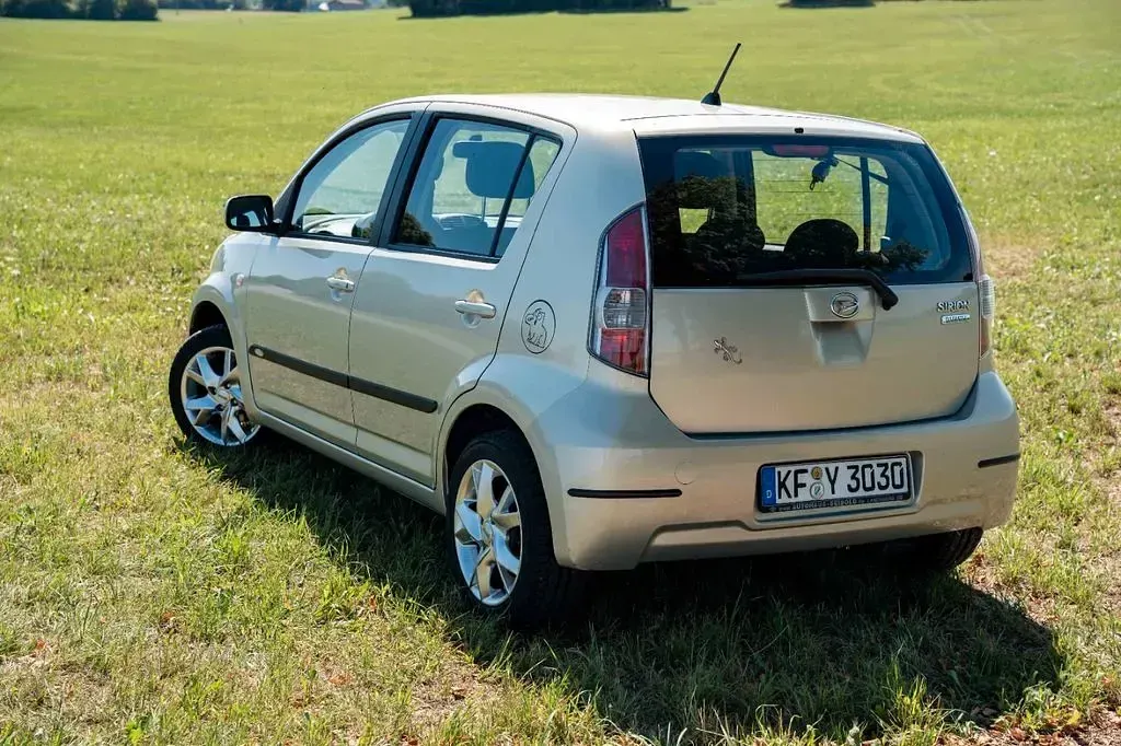 Gebraucht Daihatsu Sirion 69 PS (50 kW) 2008 Gold Kleinwagen