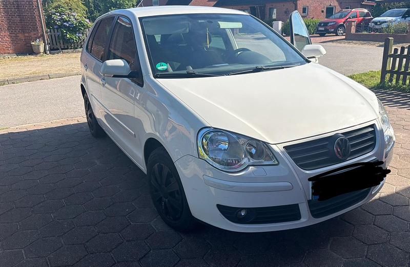 Weiß Gebraucht 2009 VW Polo Kleinwagen | 4.650 € (Fairer Preis) - Bild 1/4