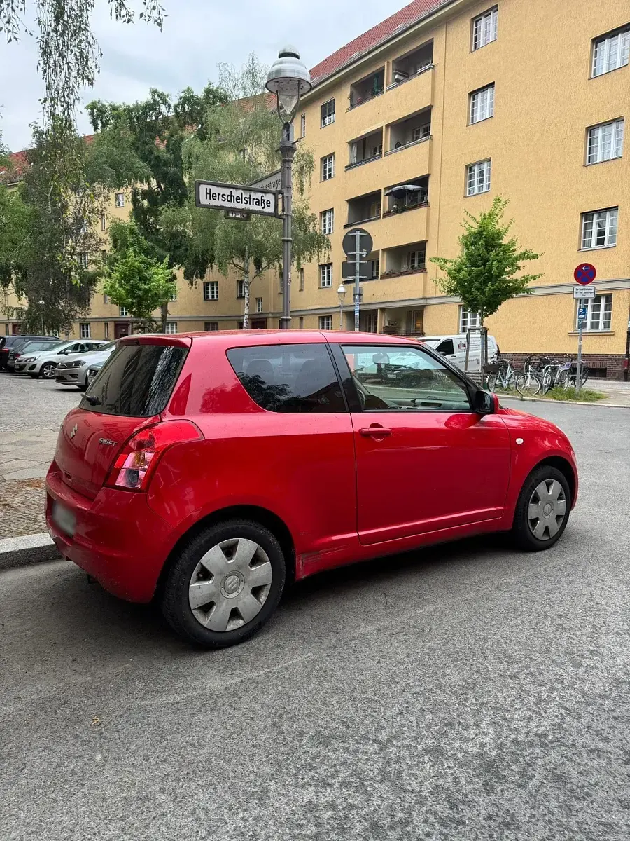 Gebraucht Suzuki Swift 92 PS (67 kW) 2007 Rot Kleinwagen