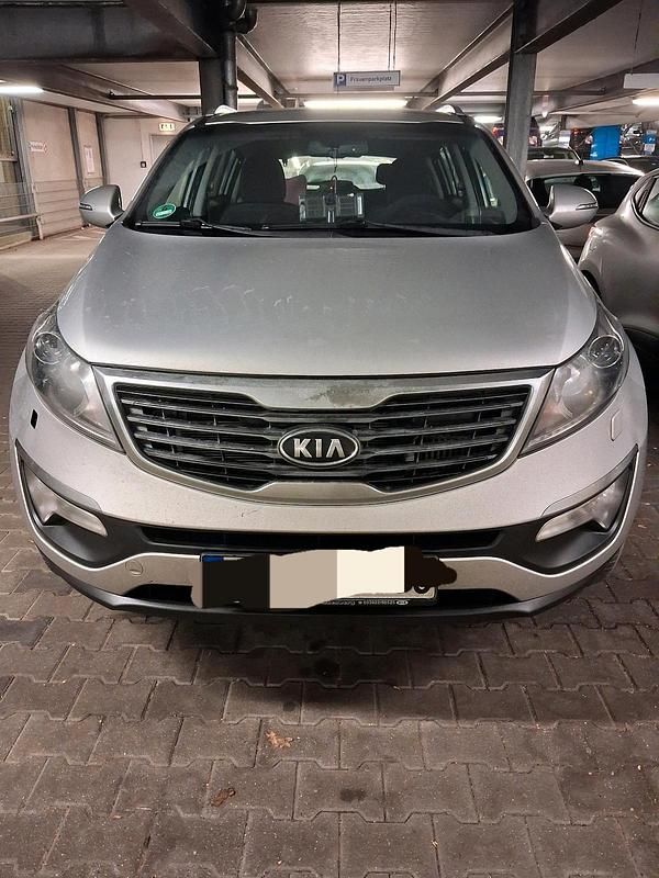 Grau Gebraucht 2011 Kia Sportage SUV | 7.000 € (Guter Preis) - Bild 1/4