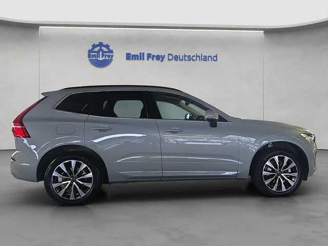 Gebraucht Volvo XC60 Core 250 PS (183 kW) 2024 Vapour grey SUV