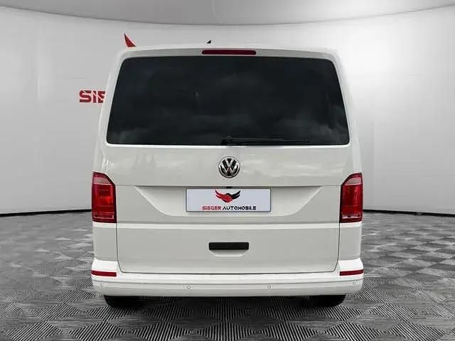 Second-hand VW Multivan Generation Six 125 CP (91 kW) 2017 Alb Monovolum