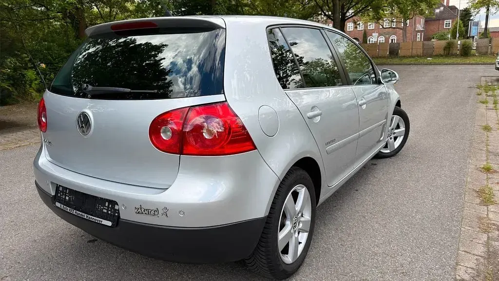 Gebraucht VW Golf VI United 80 PS (58 kW) 2008 Silber Kleinwagen