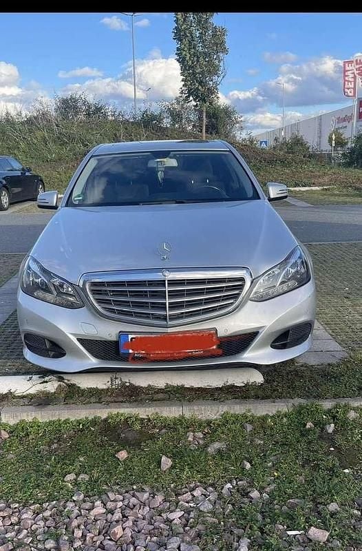 Gebraucht 2014 Mercedes E220 Limousine | 10.900 € (Fairer Preis) - Bild 1/4