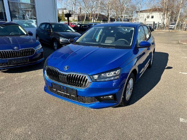 Blau Gebraucht 2024 Skoda Fabia Selection Kleinwagen | 19.990 € (Fairer Preis) - Bild 1/4