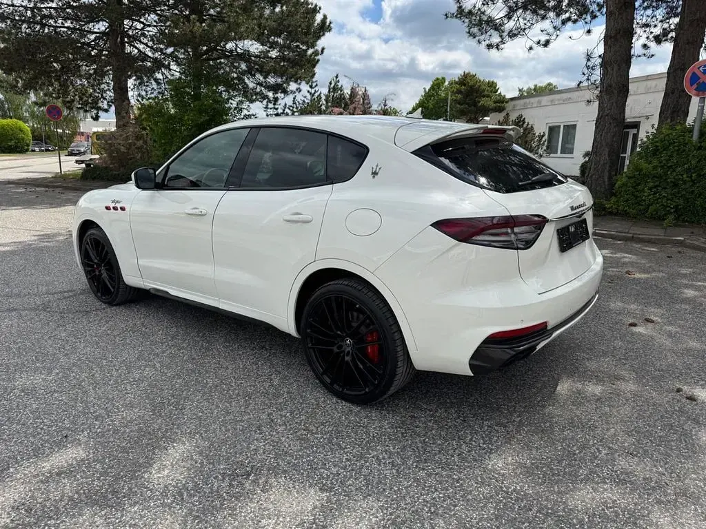 Gebraucht Maserati Levante 581 PS (427 kW) 2023 Weiß SUV