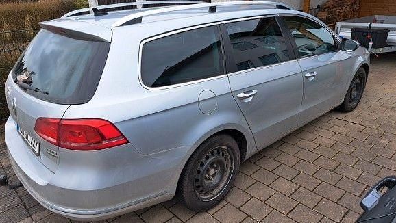 Gebraucht VW Passat Highline 140 PS (102 kW) 2013 Silber Kombi