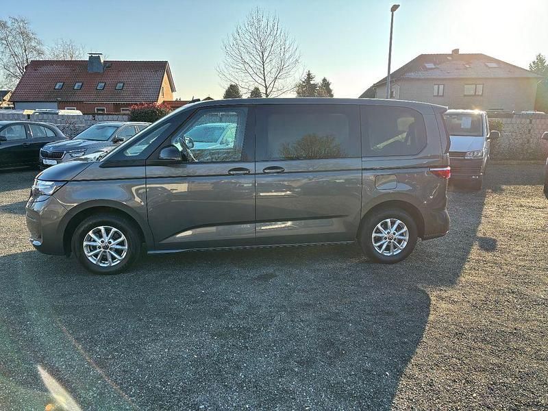 Gebraucht VW Multivan R 136 PS (100 kW) 2023 Grau Van