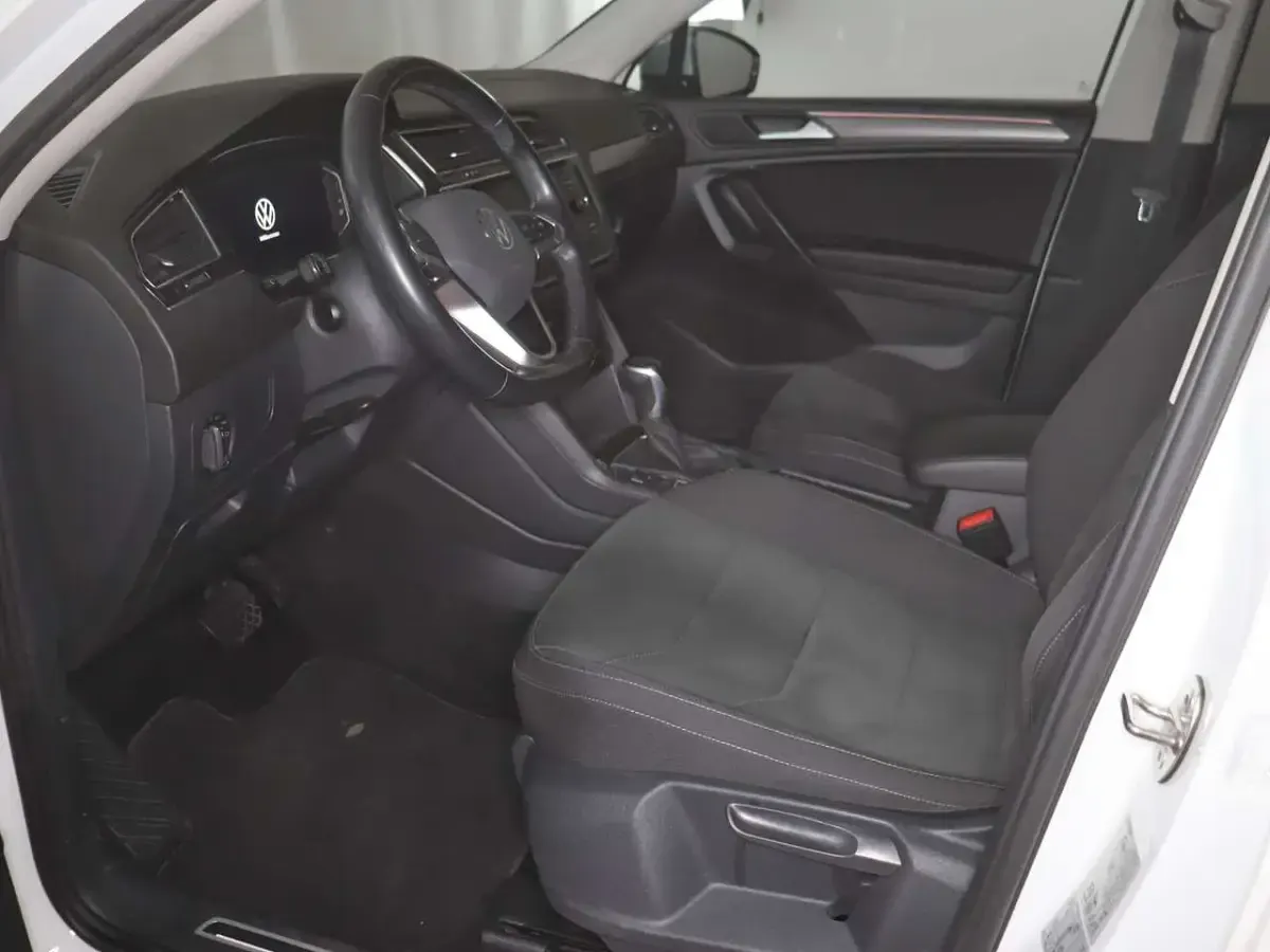 Gebraucht VW Tiguan Allspace Elegance 190 PS (139 kW) 2021 Weiß SUV