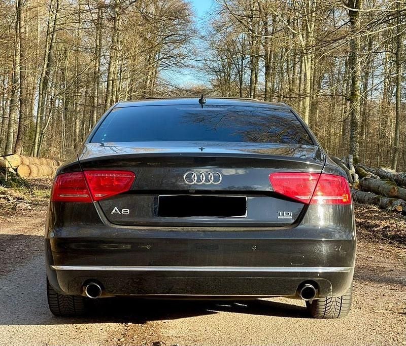 Gebraucht Audi A8 Ambiente 351 PS (258 kW) 2010 Schwarz Limousine