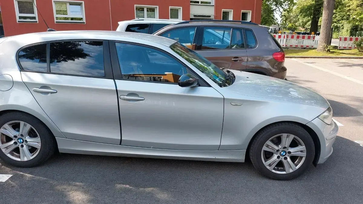 Gebraucht BMW 116 122 PS (89 kW) 2009 Silber Kleinwagen