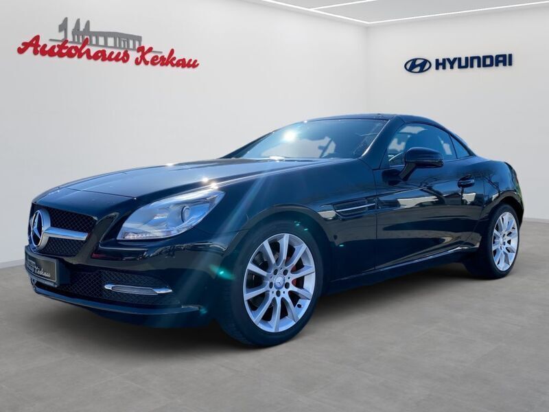 Schwarz Gebraucht 2013 Mercedes SLK200 Cabrio | 16.950 € (Guter Preis) - Bild 1/4