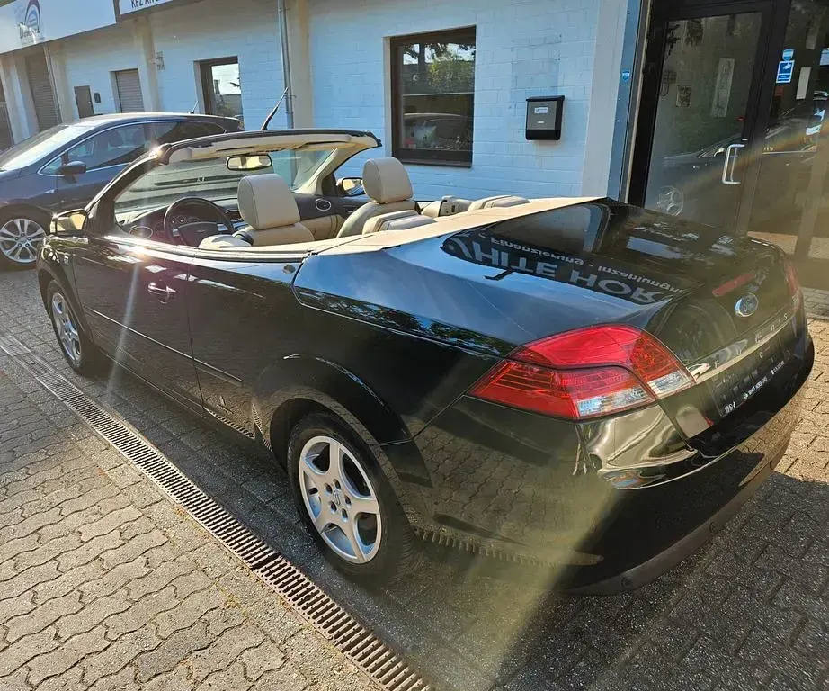 Gebraucht Ford Focus Cabriolet Titanium 145 PS (106 kW) 2008 Schwarz Cabrio