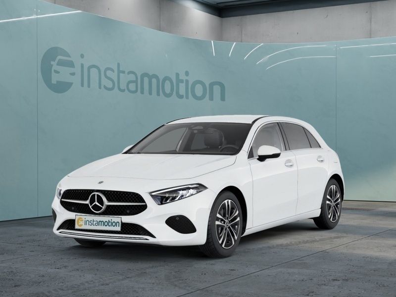 Weiß Gebraucht 2023 Mercedes A180 Progressive Limousine | 28.785 € (Fairer Preis) - Bild 1/3