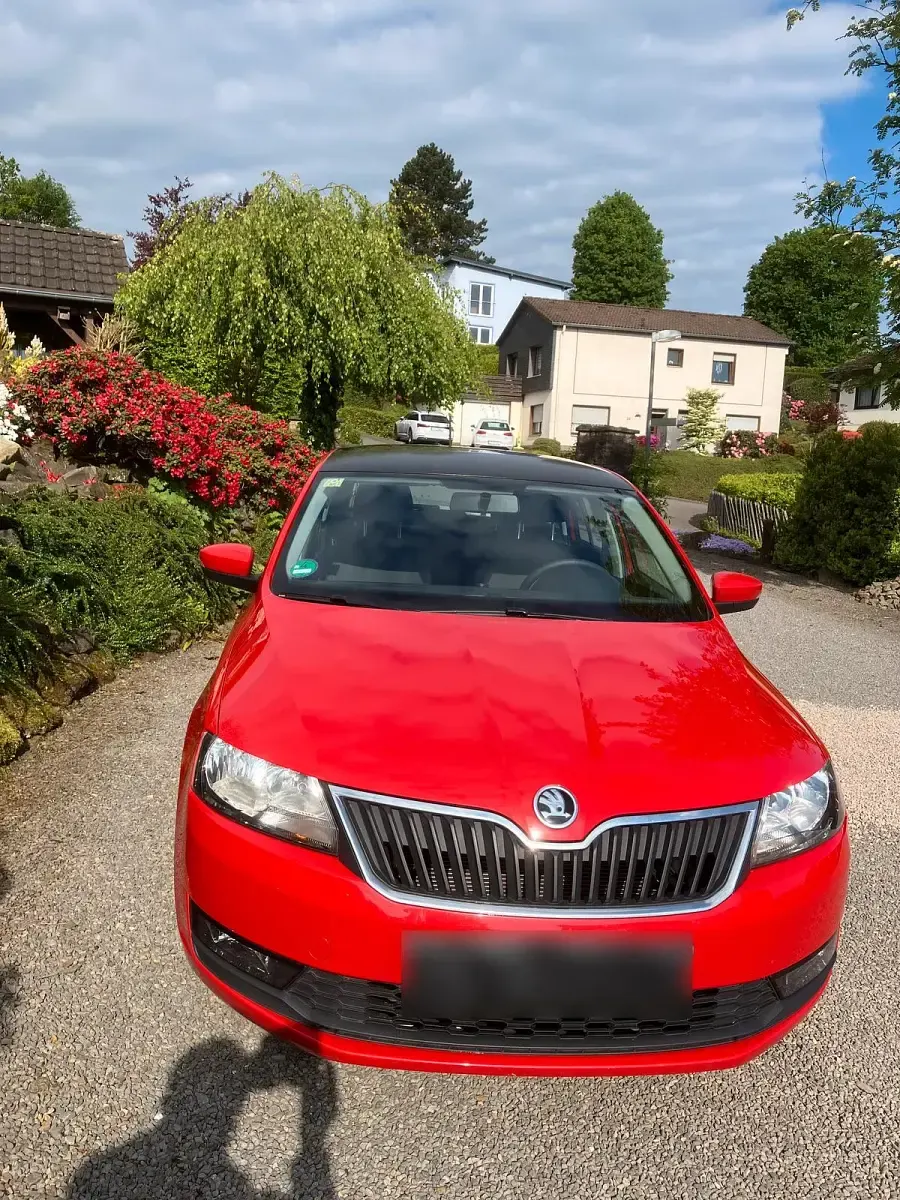 Gebraucht Skoda Rapid Cool Edition 95 PS (69 kW) 2017 Rot Kleinwagen