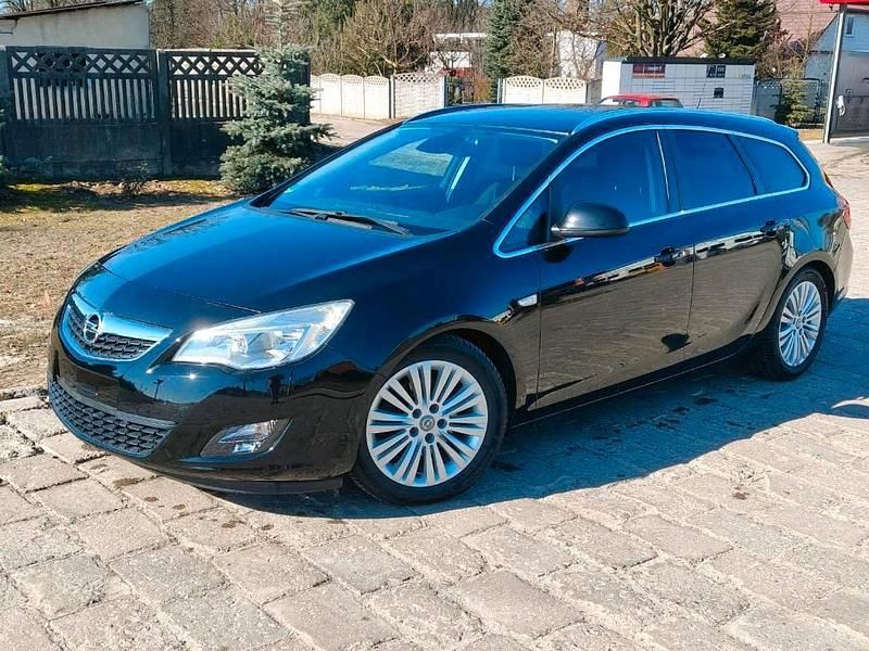 Gebraucht Opel Astra 110 PS (80 kW) 2012 Kombi
