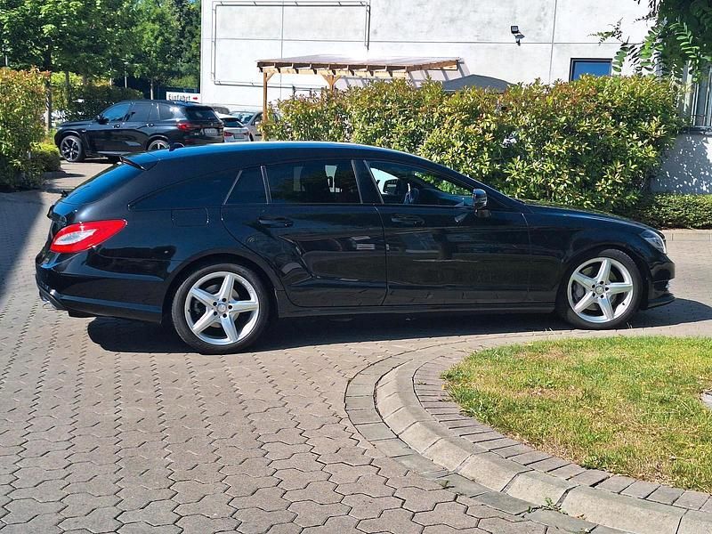 Schwarz Gebraucht 2013 Mercedes 350 AMG Coupé | 14.500 € (Fairer Preis) - Bild 1/3